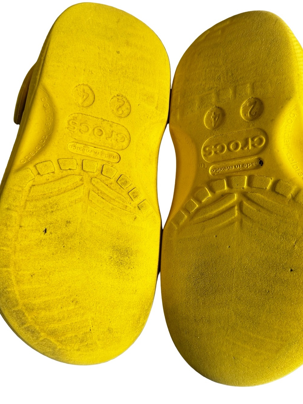 Crocs Kids J2 Classic Clog Yellow Big Kids Shoe Charms Casual Slip On - Picture 5 of 10